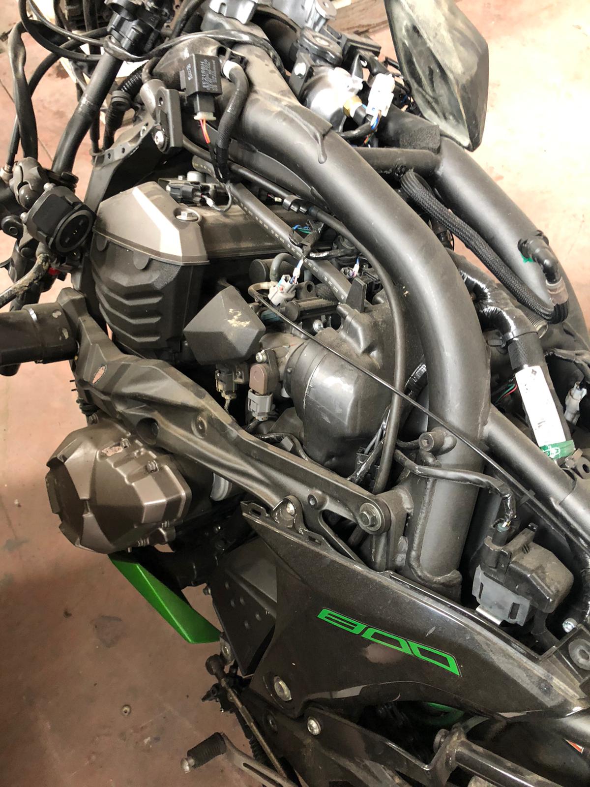 MOTOR KAWASAKI Z800A