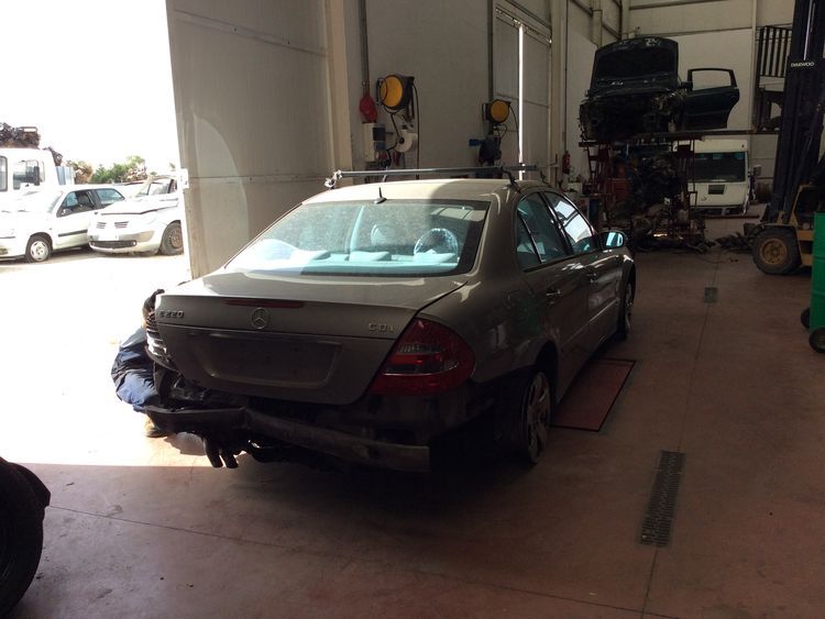 DESPIECE MERCEDES E220 - Imagen 2