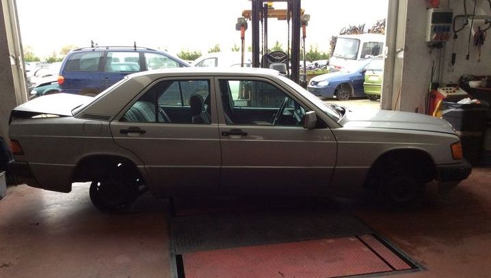 DESPIECE MERCEDES E190 - Imagen 4