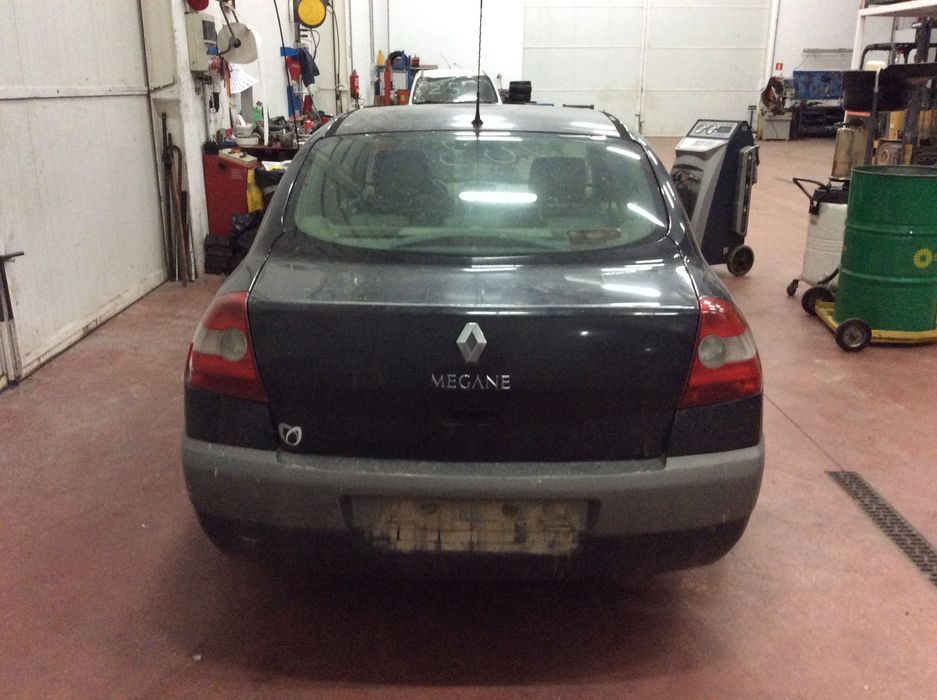 DESPIECE RENAULT MEGANE SEDAN - Imagen 2