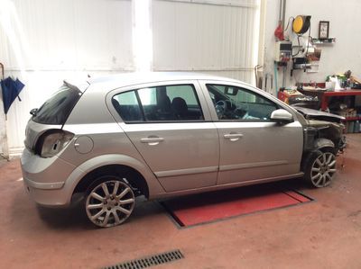 DESPIECE OPEL ASTRA H - Imagen 3