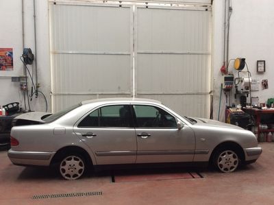 DESPIECE MERCEDES E240 - Imagen 4
