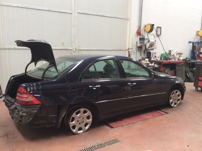 DESPIECE MERCEDES C220 CDI - Imagen 4