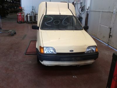 DESPIECE FORD COURIER