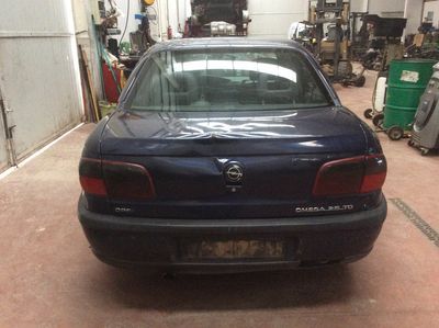 DESPIECE OPEL OMEGA B - Imagen 3