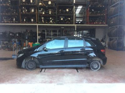 DESPIECE MERCEDES B180 - Imagen 4