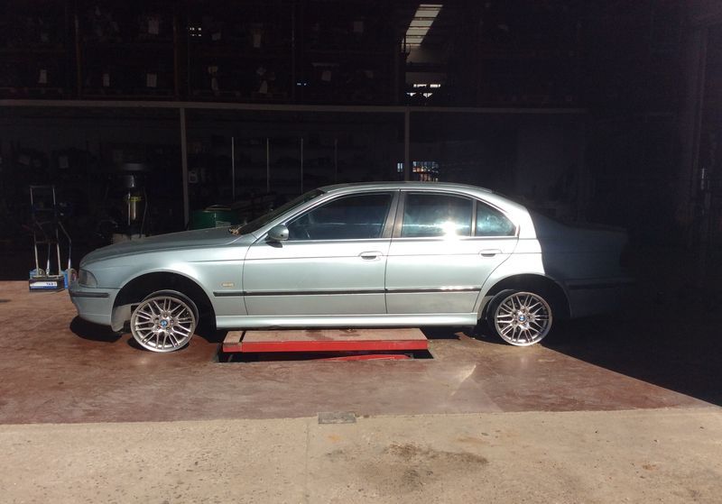 DESPIECE BMW 523i - Imagen 2