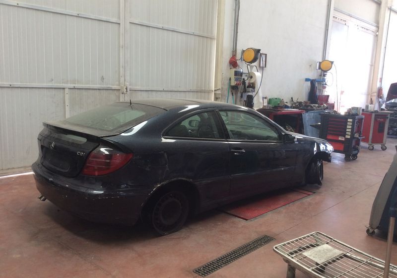 DESPIECE MERCEDES C220 - Imagen 3