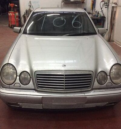 DESPIECE MERCEDES E300