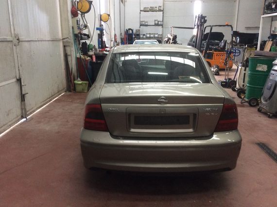 DESPIECE OPEL VECTRA B - Imagen 2