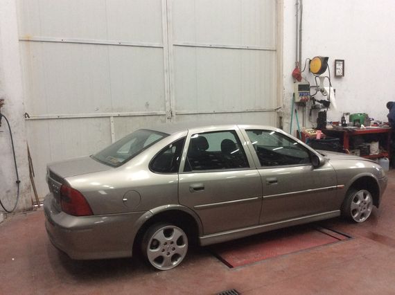 DESPIECE OPEL VECTRA B - Imagen 3