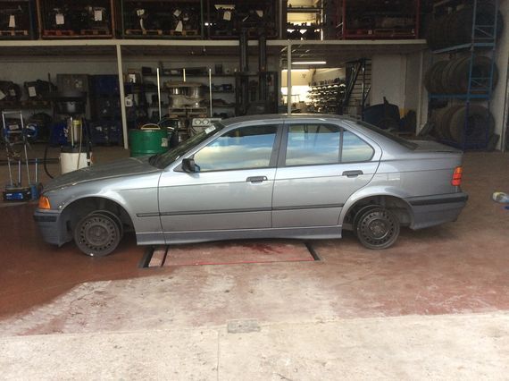 DESPIECE BMW 320 - Imagen 4