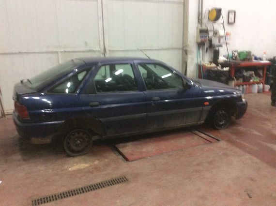 DESPIECE FORD ESCORT - Imagen 3