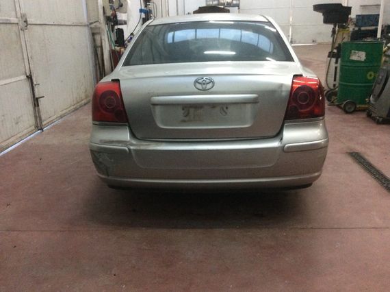 DESPIECE TOYOTA AVENSIS - Imagen 2