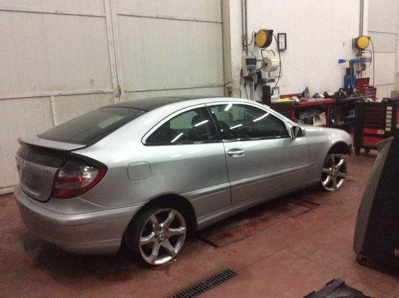 DESPIECE MERCEDES C220 - Imagen 3