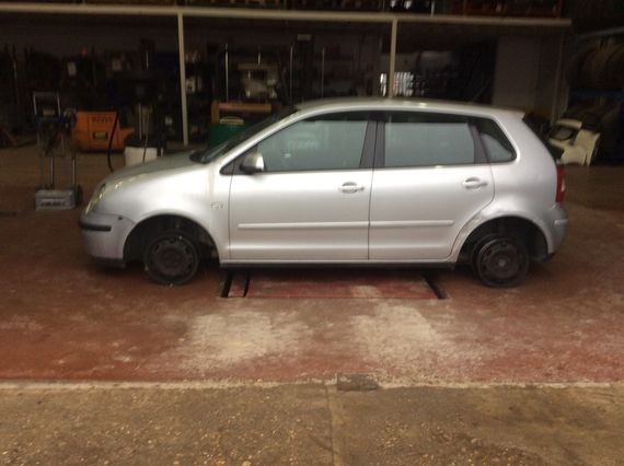 VOLKSWAGEN POLO IV - Imagen 4