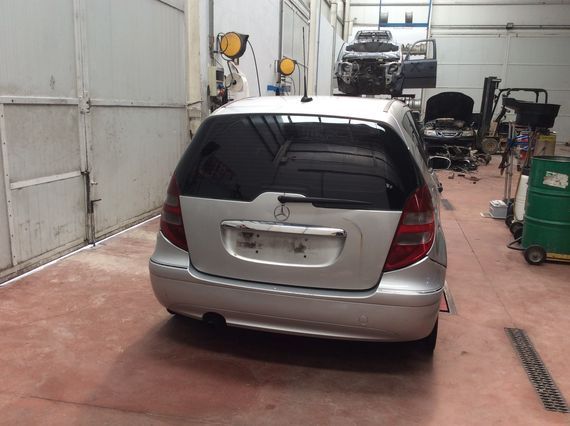 DESPIECE MERCEDES A180 - Imagen 2