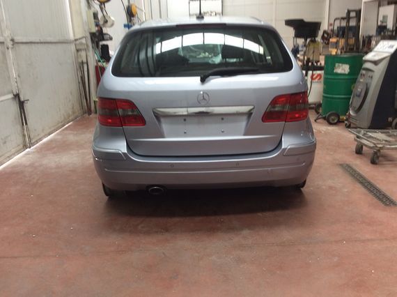DESPIECE MERCEDES B180 - Imagen 2
