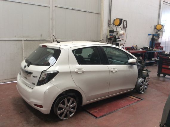 DESPIECE TOYOTA YARIS HYBRID - Imagen 3