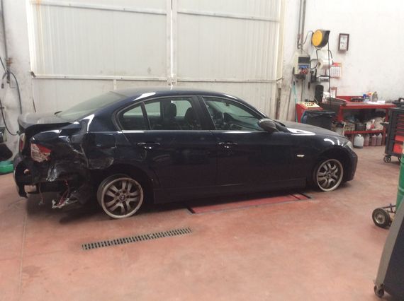 DESPIECE BMW 320i - Imagen 3