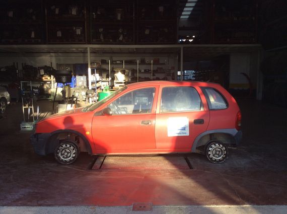 DESPIECE OPEL CORSA A - Imagen 4