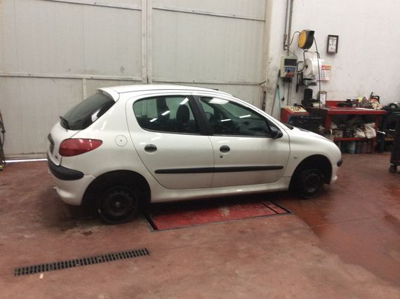 DESPIECE PEUGEOT 206 - Imagen 3
