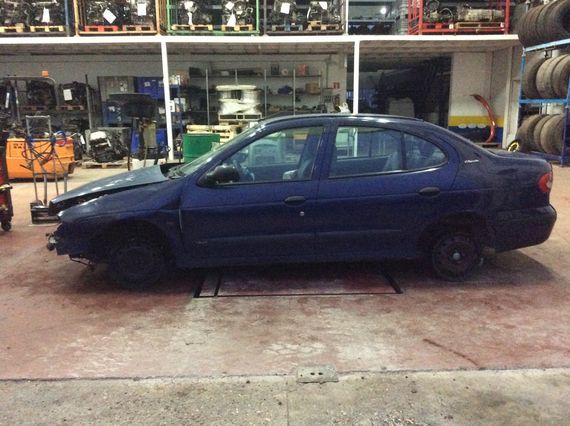 DESPIECE RENAULT MEGANE CLASSIC - Imagen 4