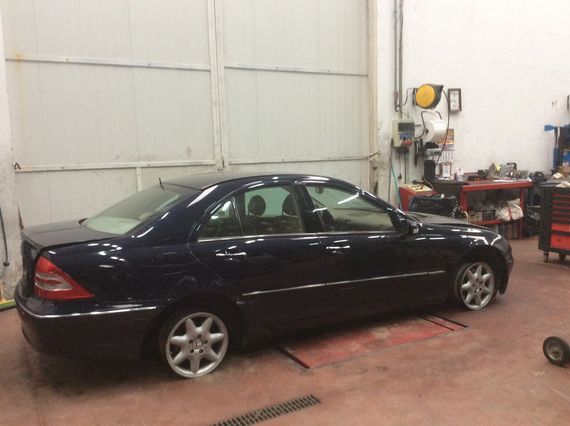 DESPIECE MERCEDES C320 - Imagen 3