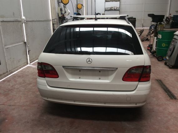 DESPIECE MERCEDES E200CDI - Imagen 2