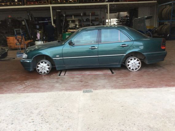 DESPIECE MERCEDES C220CDI - Imagen 4