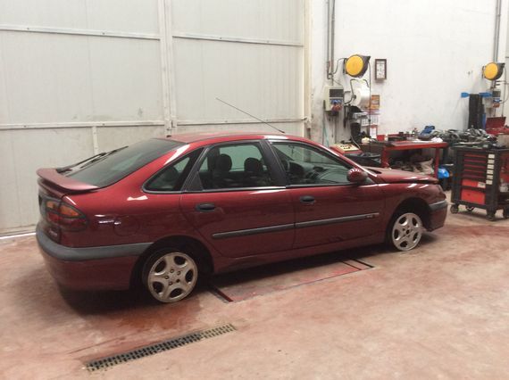 DESPICE RENAULT LAGUNA I - Imagen 3