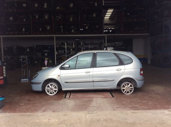 DESPIECE RENAULT MEGANE SCENIC I - Imagen 4