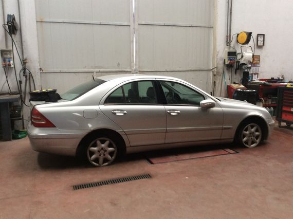DESPIECE MERCEDES C200 KOMPRESSOR - Imagen 3