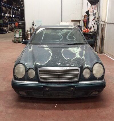DESPIECE MERCEDES E300