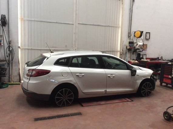 DESPIECE RENAULT MEGANE III - Imagen 3