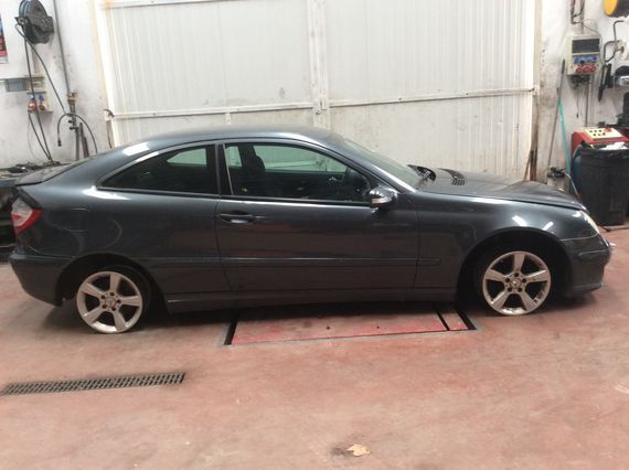 DESPIECE MERCEDES C180 KOMPRESSOR - Imagen 3