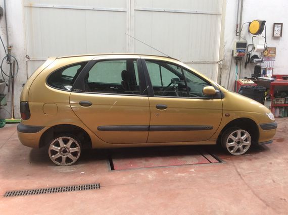 DESPIECE REANULT MEGANE SCENIC I - Imagen 3