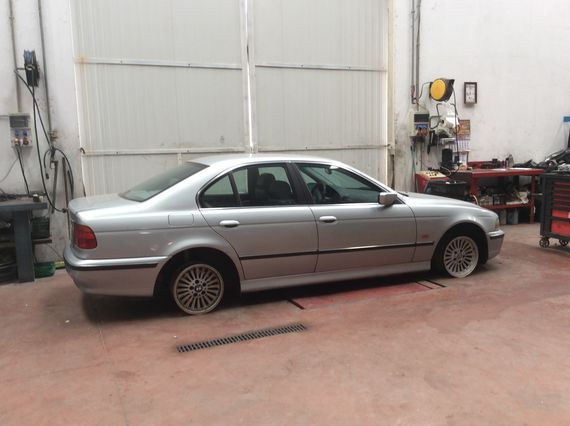 DESPIECE BMW 520i - Imagen 3