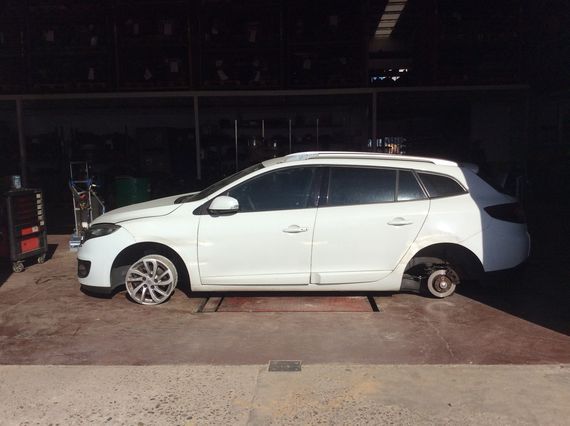 DESPIECE RENAULT MEGANE III GRANDTOUR - Imagen 4